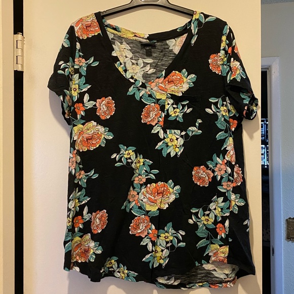 torrid Tops - Torrid Floral Tee